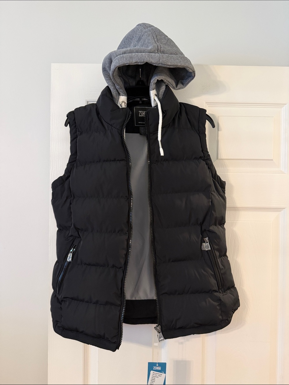 ZSHOW Black Quilted Puffer Vest with Grey Hood size S brand new length 25”
